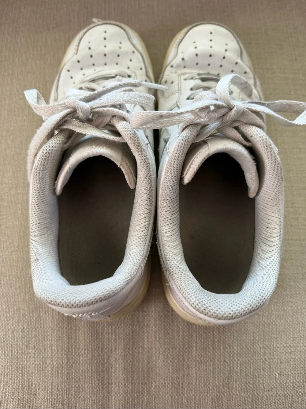 Vintage Nike White Leather Low-Top Sneakers